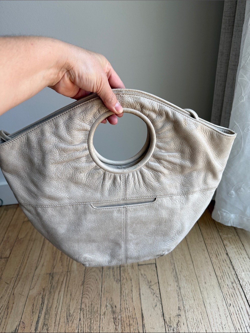 HOBO giorgia Pebbled Leather Circle-Handle Tote in Light Taupe